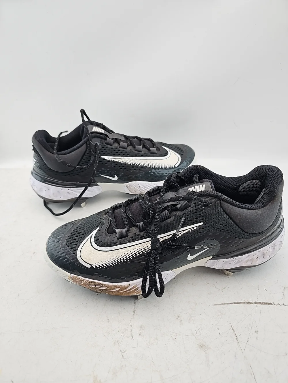 Nike Alpha Huarache Elite 4 Cleats